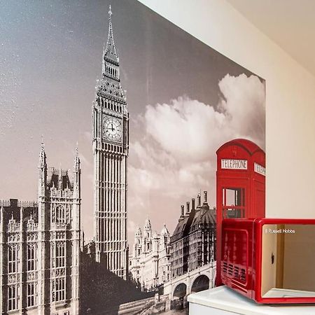 Watford Central Serviced Apartments エクステリア 写真