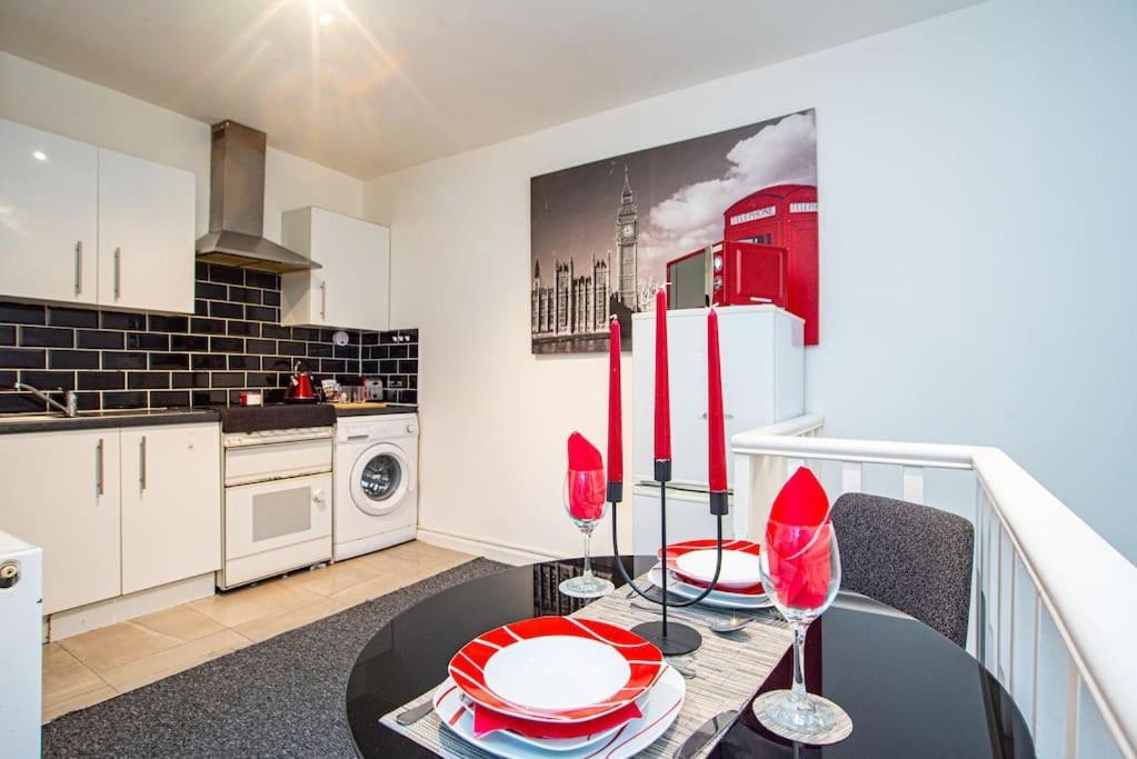 Watford Central Serviced Apartments エクステリア 写真