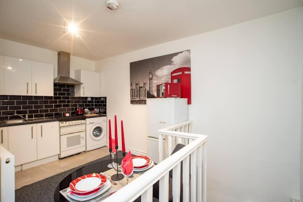 Watford Central Serviced Apartments エクステリア 写真