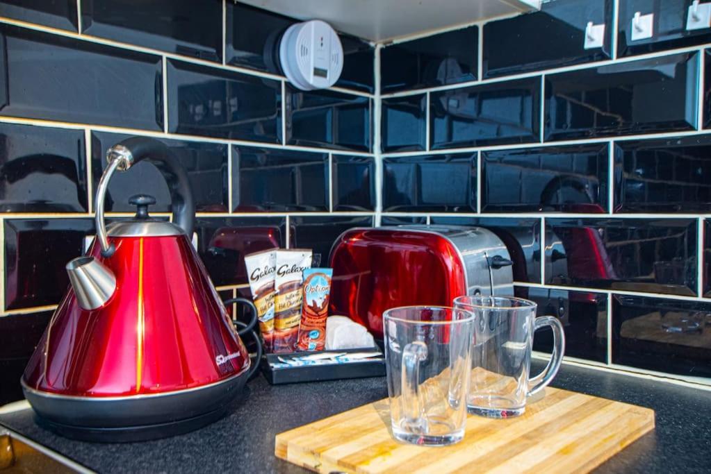 Watford Central Serviced Apartments エクステリア 写真